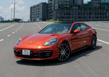 Trải nghiệm Porsche Panamera 2021 tại Việt Nam