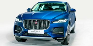 SUV Jaguar F-Pace ra mắt tại Việt Nam có 4 phiên bản, giá bán từ 3,489 tỷ đồng
