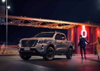 Giá Nissan Navara 2021