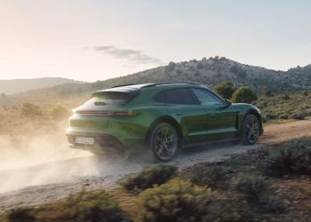 Porsche chăm sóc xe