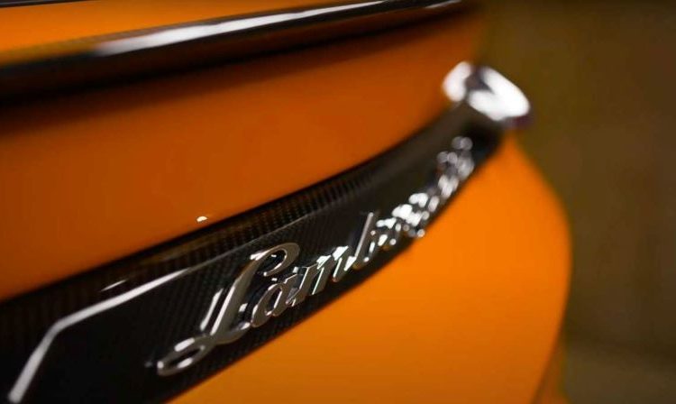 Volkswagen bán Lamborghini