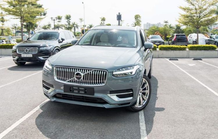 Volvo Cars cập nhật phần mềm trên XC90 Excellence tại Việt Nam