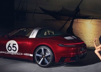 Phiên bản giới hạn 911 Targa 4S Heritage Design tại Việt Nam, giá từ 11,590 tỷ đồng