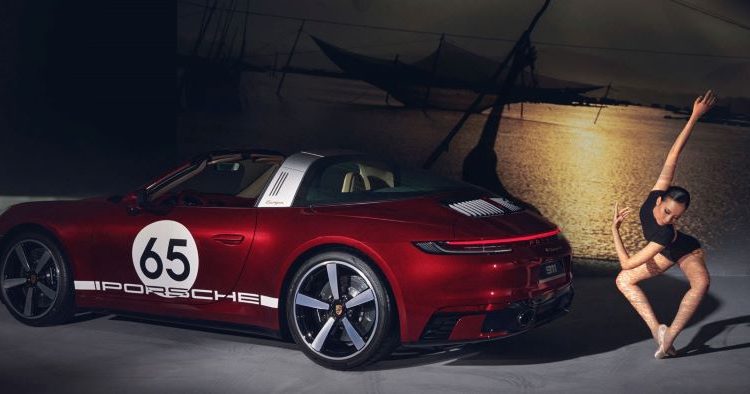 Phiên bản giới hạn 911 Targa 4S Heritage Design tại Việt Nam, giá từ 11,590 tỷ đồng
