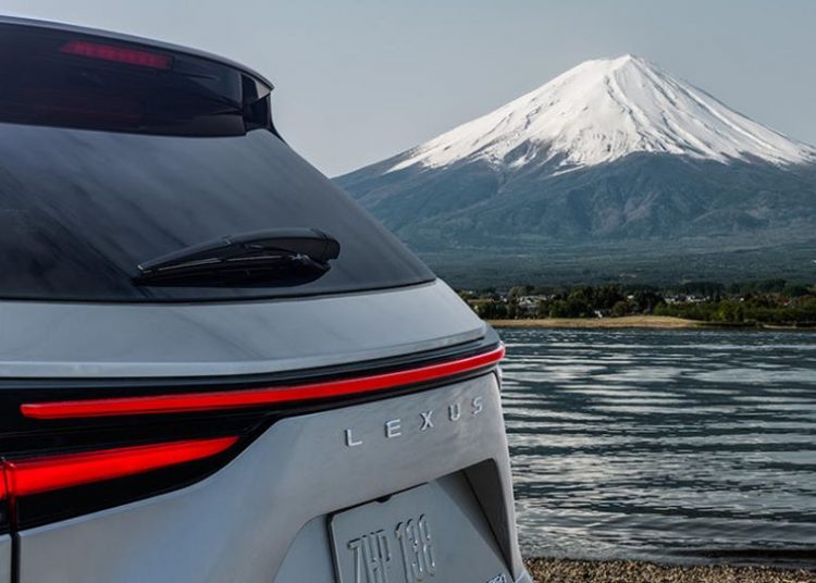 Lexus NX 2022