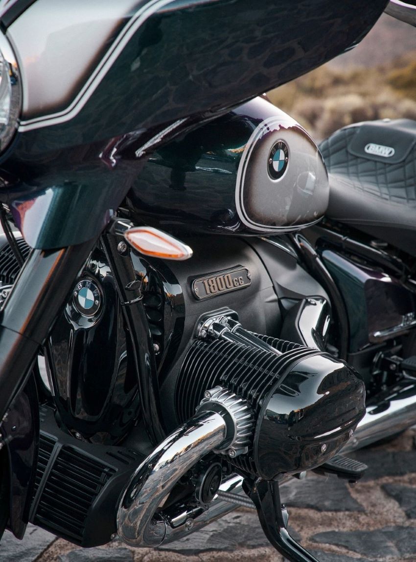 BMW Motorrad R18 Transcontinental và R18B Bagger 2022 