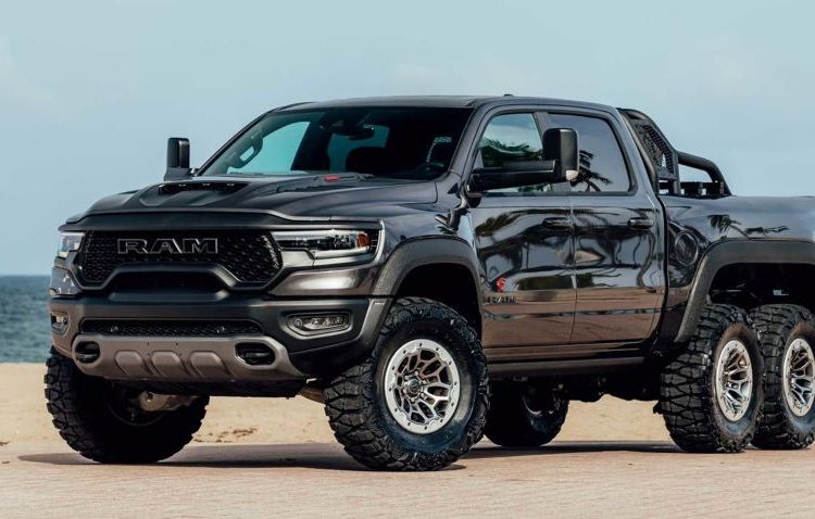 Chiếc Ram 1500 6×6 TRX 6 bánh Warlord