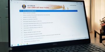 Người dân có thể làm thủ tục đăng ký, khai báo xe qua online từ ngày 21/7/2021