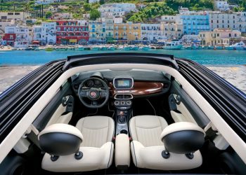Fiat 500X Yachting