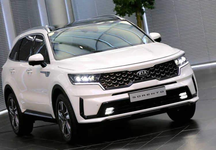 Kia ưu đãi đến 100 triệu đồng cho mẫu SUV Sorento hoàn toàn mới