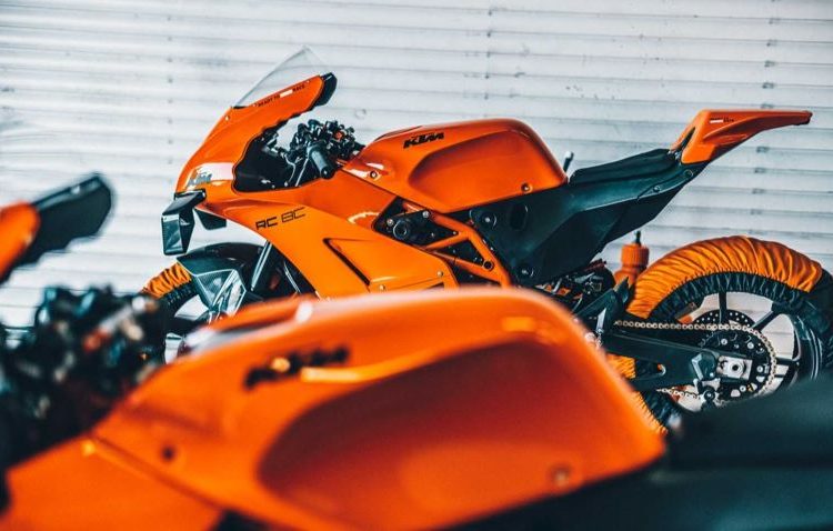 KTM RC 8C
