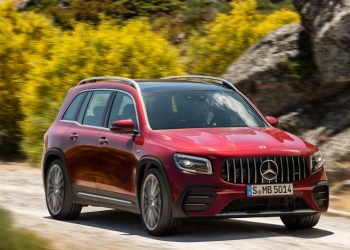 Xe thể thao đa dụng 7 chỗ Mercedes-AMG GLB 35 4MATIC có giá 2,69 tỷ đồng tại Việt Nam