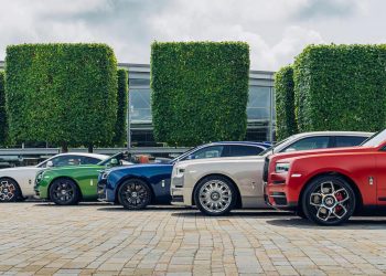 Rolls-Royce tôn vinh nghệ thuật độc bản tại Lễ hội Tốc độ Goodwood