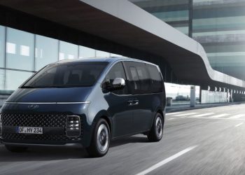 Hyundai Staria Signature