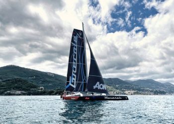 Maserati Grecale trên thuyền đua Multi 70