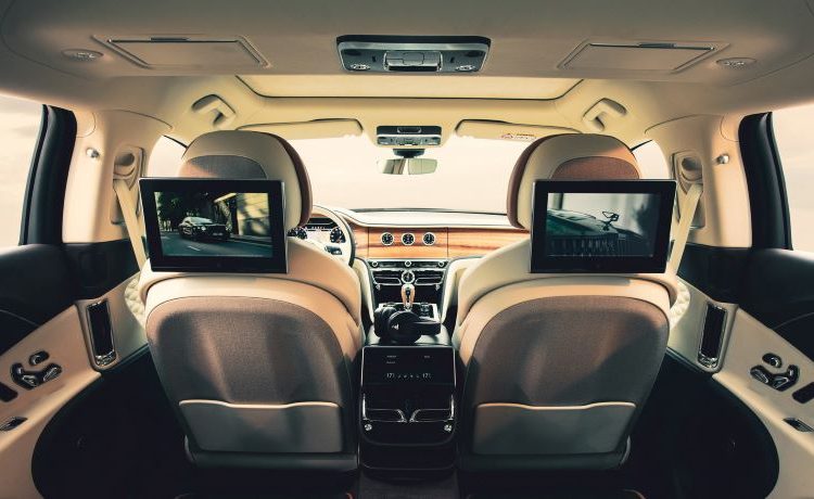 Hệ thống giải trí mới cho hàng ghế sau Bentley