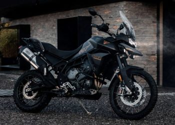 Triumph Tiger 900 2021 phiên bản Bond 007