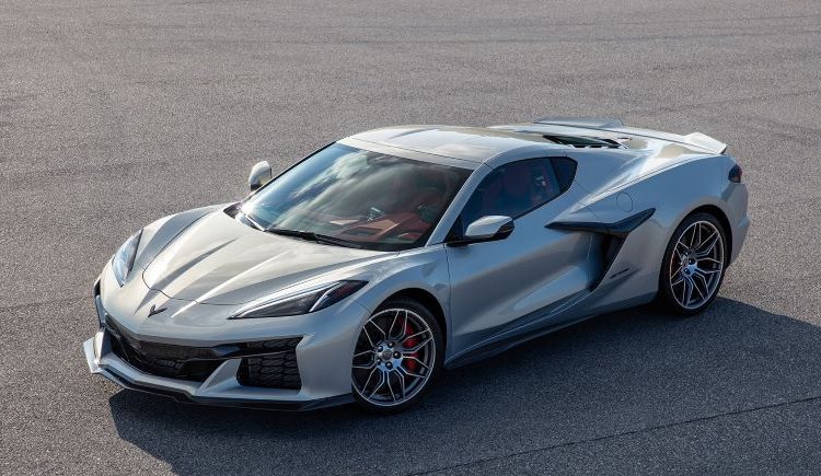 Chevrolet hé lộ hình ảnh đầu tiên Corvette Z06 2023