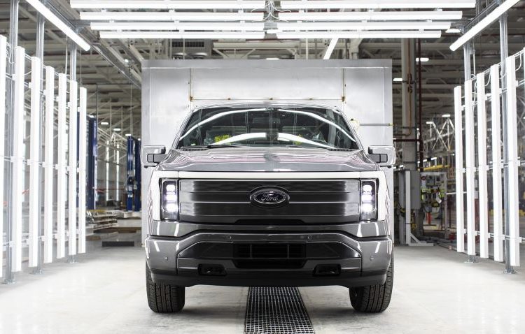Ford F-150 Lightning đầu tiên