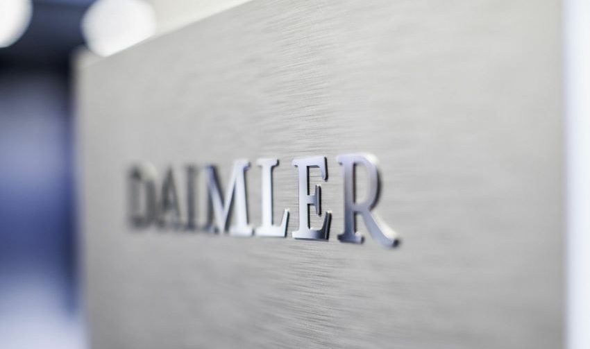 Daimler tách thành 2 công ty