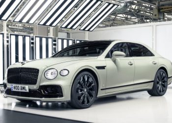 Bentley Flying Spur màu mới