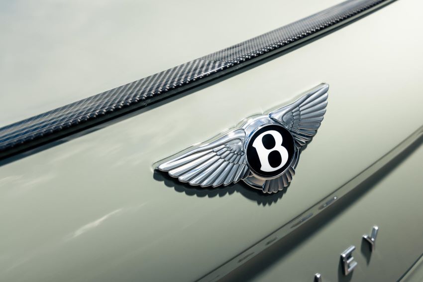 Bentley Flying Spur màu mới