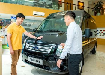 Ưu đãi Ford Transit Luxury