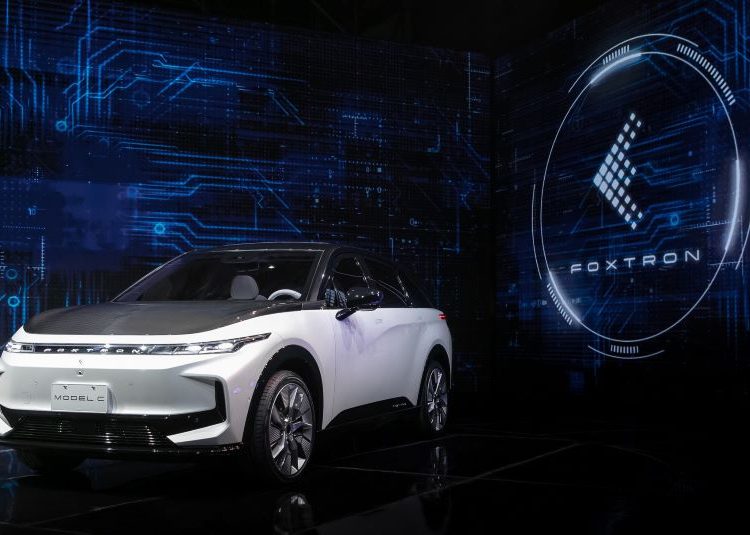 Xe điện Foxconn