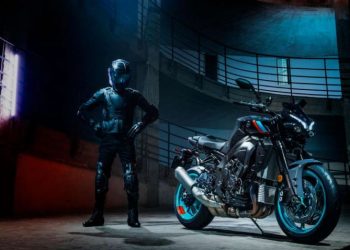 Yamaha MT-10 2022 cập nhật động cơ YZF-R1, ống xả titan mới