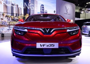 VinFast chính thức trình làng bộ đôi xe điện VF e35, VF e36 tại Los Angeles Auto Show 2021