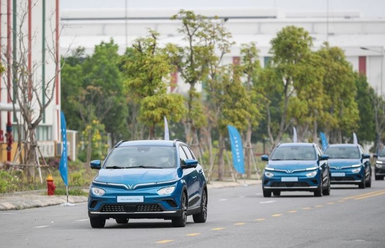 VinFast bàn giao VF e34