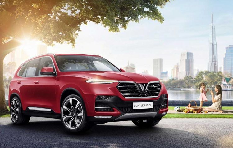 Vinfast nâng bảo hành lên 10 năm cho các dòng ô tô chạy xăng