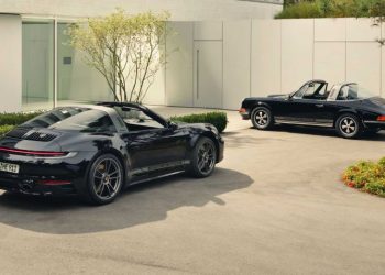 Cận cảnh chiếc 911 Targa GTS 2022 phiên bản kỷ niệm 50 năm Porsche Design