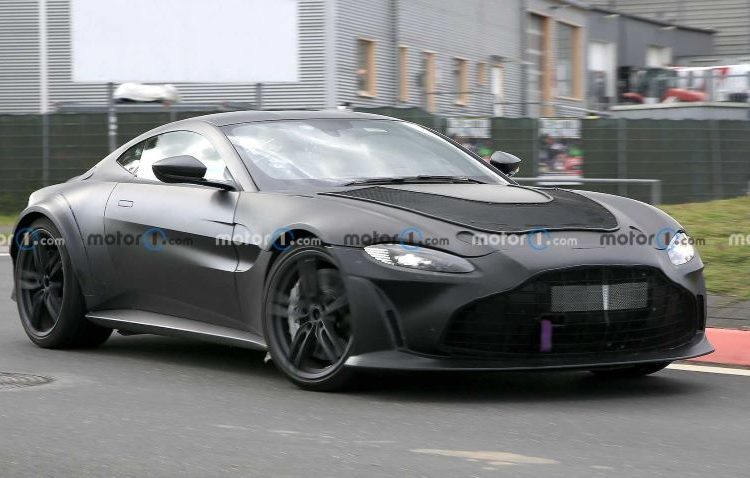 Aston Martin Vantage mới