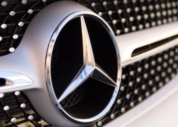 Daimler đổi tên thành Mercedes Group