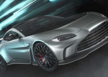 Aston Martin V12 Vantage mới