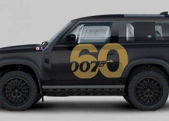 Defender 90 James Bond