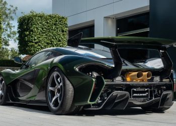 Siêu xe McLaren P1 công suất hơn 1.000 mã lực, có ống xả bằng vàng