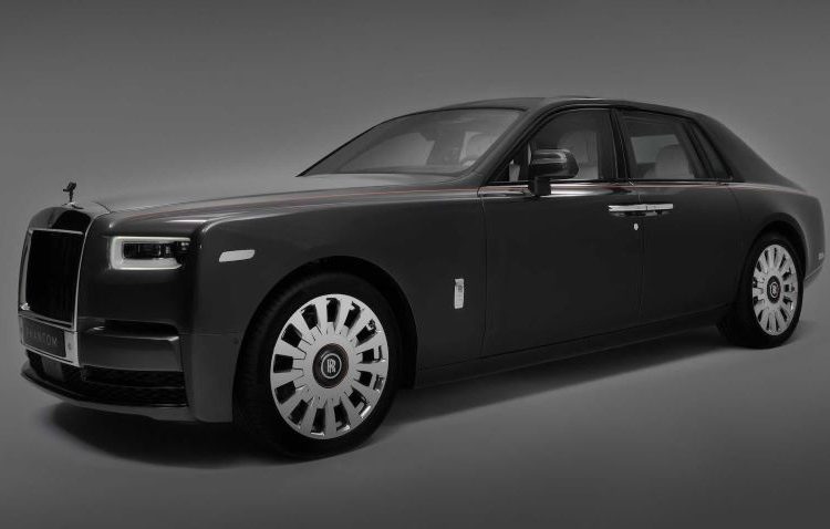 Rolls-Royce Phantom Carbon Veil có thiết kế The Gallery lấy cảm hứng từ một chiếc du thuyền