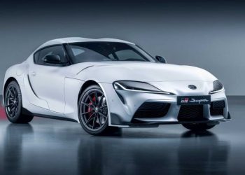 Toyota ra mắt GR Supra 2023 trang bị hộp số sàn 6 cấp mới
