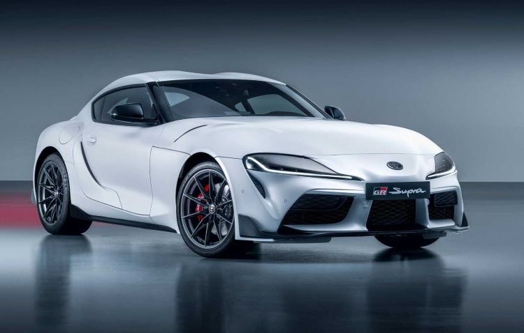 Toyota ra mắt GR Supra 2023 trang bị hộp số sàn 6 cấp mới