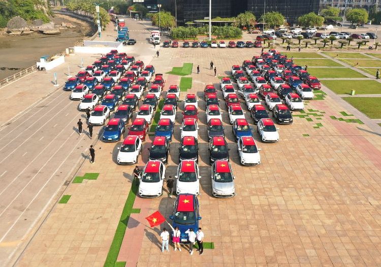 Đoàn caravan VF e34