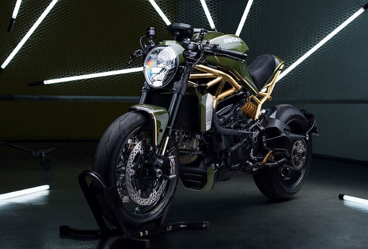 Ducati Monster 1200 R mạ vàng
