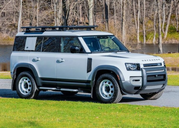 Land Rover Defender 30 năm