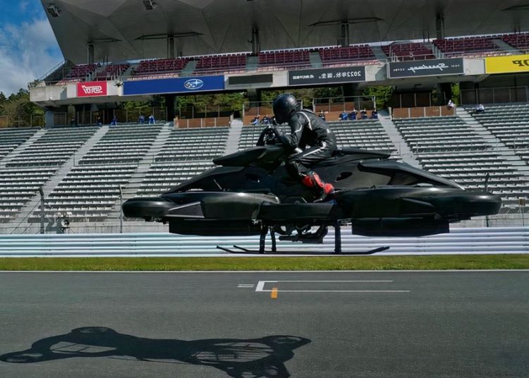 mô tô bay XTURISMO