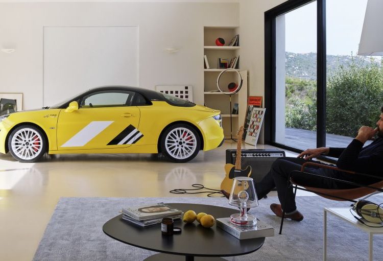 Alpine phiên bản giới hạn A110 Tour de Corse 75, chỉ có 150 chiếc trên toàn cầu