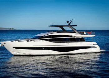 Du thuyền Flybridge Y85