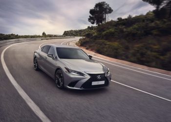 Lexus ES 2023