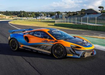 McLaren Artura GT4