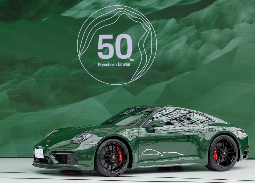 wlc Porsche 911 Carrera GTS 50 Year Anniversary 11